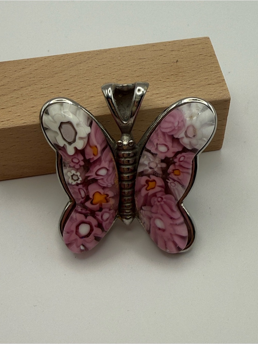 Karis Signed Butterfly Pendant Pink Floral Millefiori Glass Silver Tone Jewelry - Picture 4 of 7